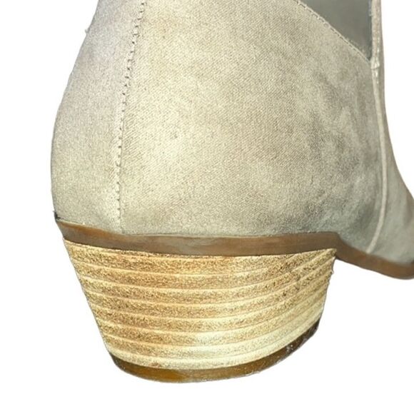 Torrid Taupe Ankle Booties Size 10WW - Picture 9 of 12